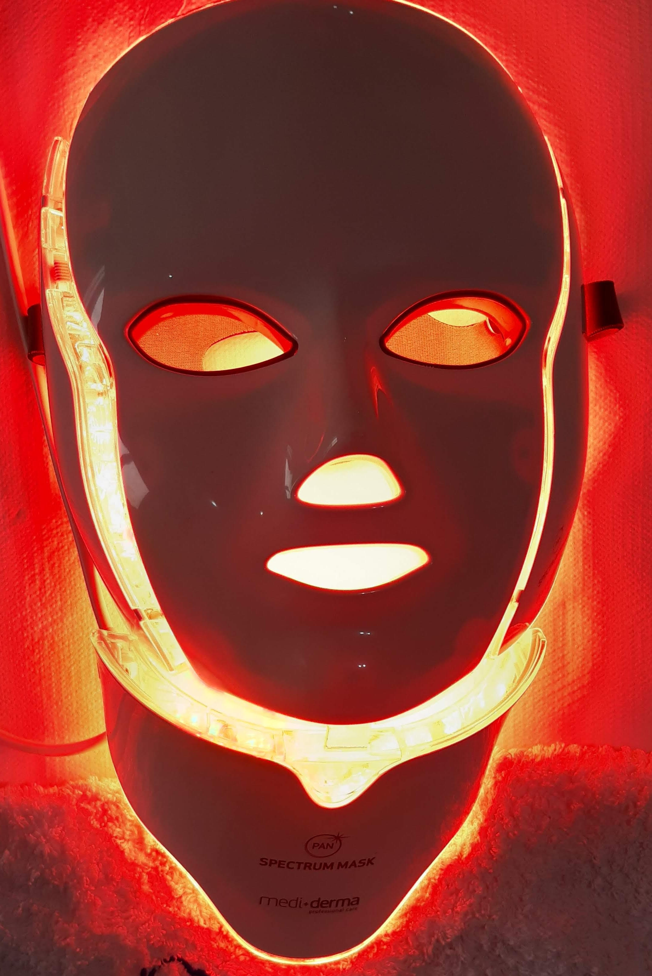 Máscara LED roja